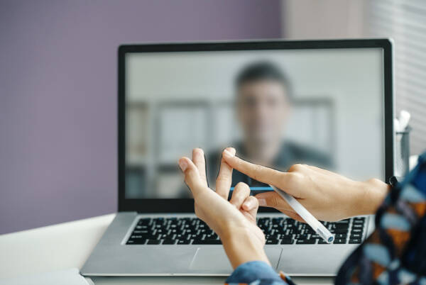 Videocolloquio (Zoom, Meet o WhatsApp)